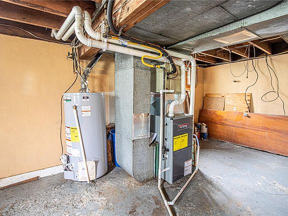 3rd image of 155 Warden St