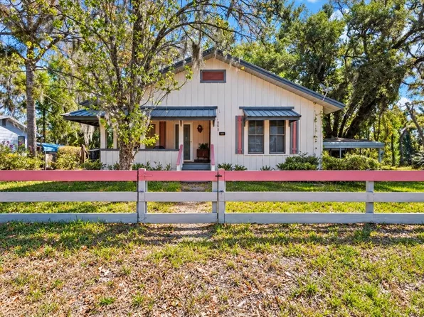 210 S Center St, Perry, FL 32347