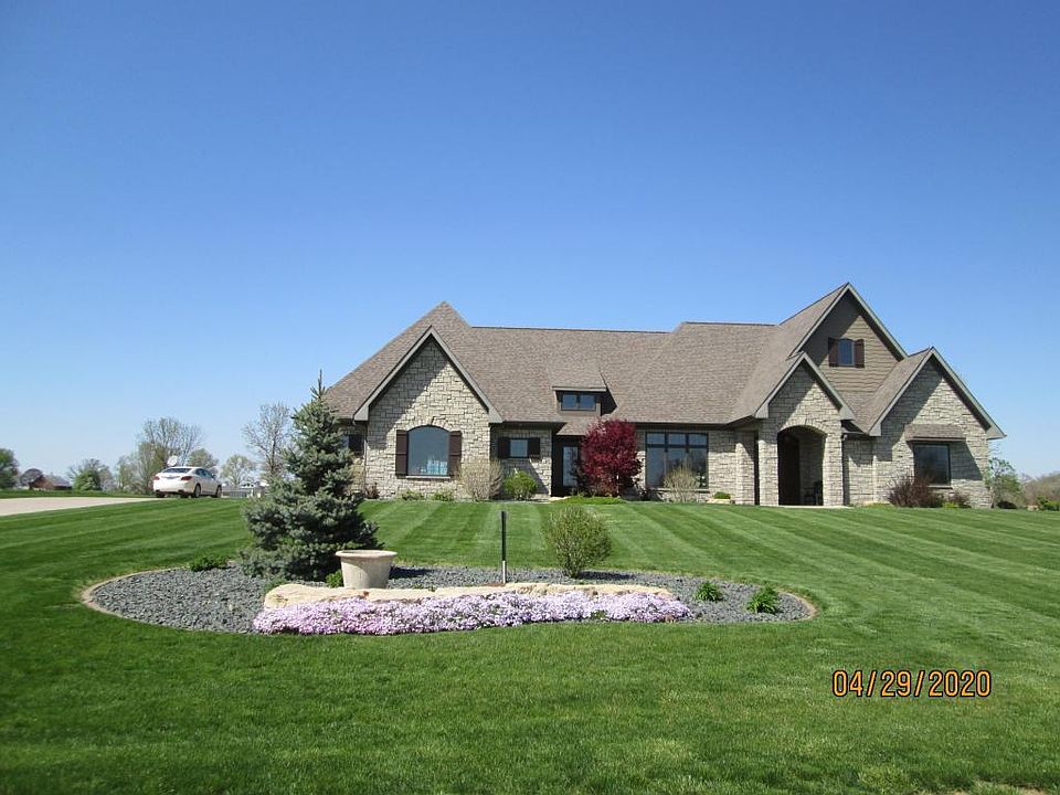 1st image of 5615 Oak Hills Dr