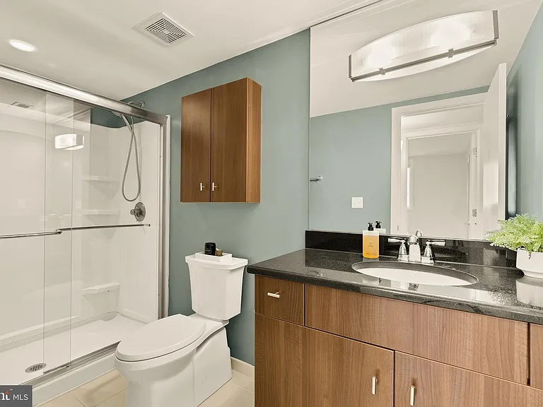 1423 Newton St NW #204 — Photo 18