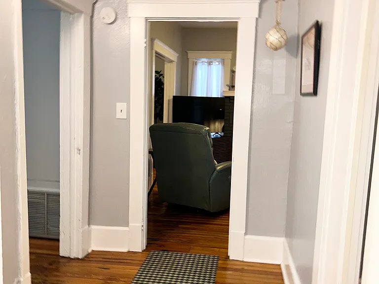 1039 Riviera St — Photo 33