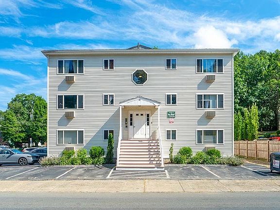 4th image of 340 Parkland Ave