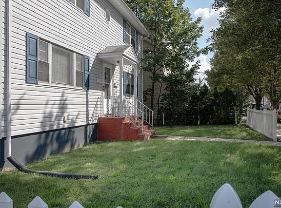 3rd image of 280 Dewitt Ave #282