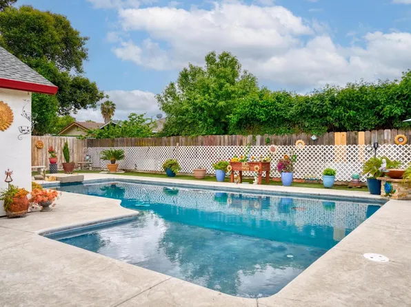 760 Pebble Way, Manteca, CA 95336