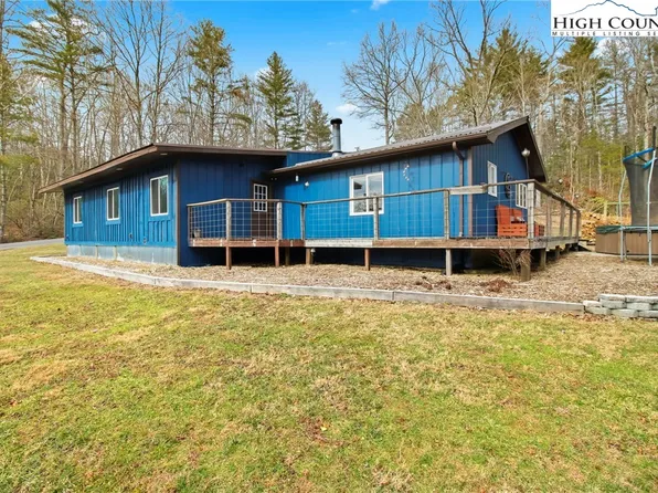 984 Prison Camp Road, Newland, NC 28657