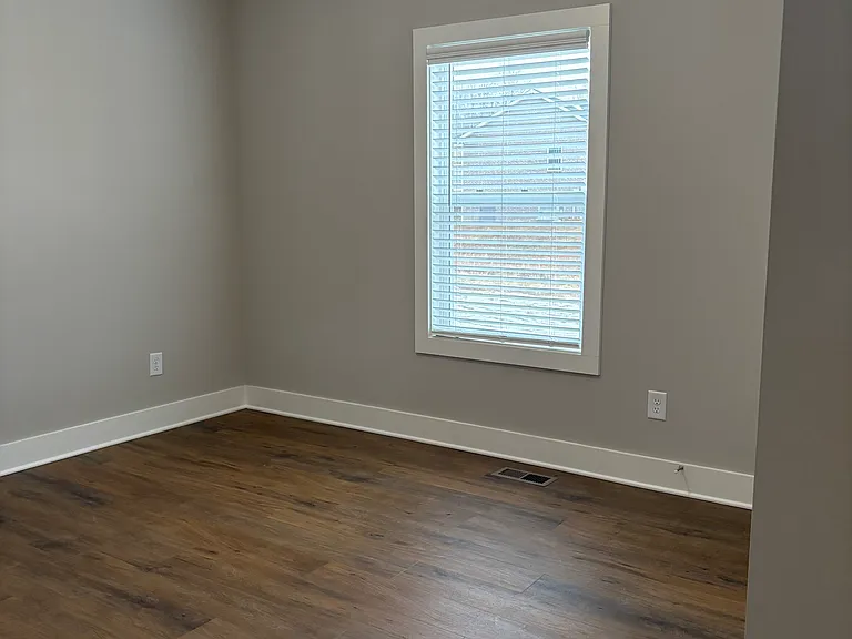 2199 Fincher Dr — Photo 13