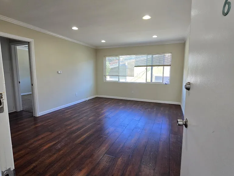2100 Hermosa Ave #6 — Photo 13