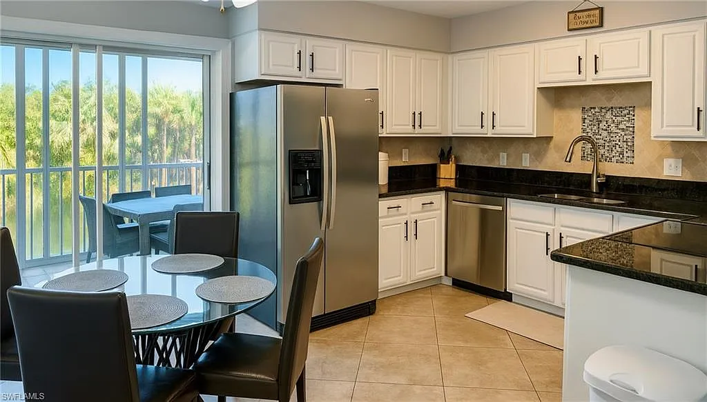 2 bed, 2.0 bath, 1047 sqft, $2,250 — Photo 3