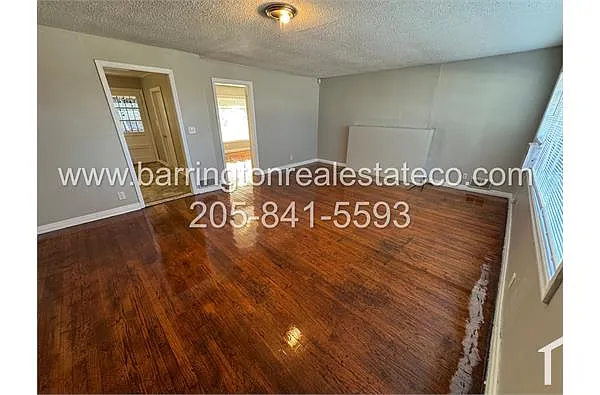 Building Photo - 1301 32nd St