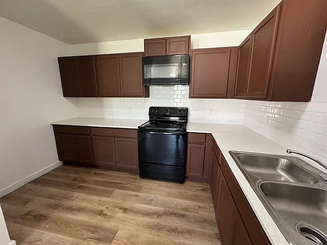 1 bed, 1.0 bath, 600 sqft, $950 — Photo 4
