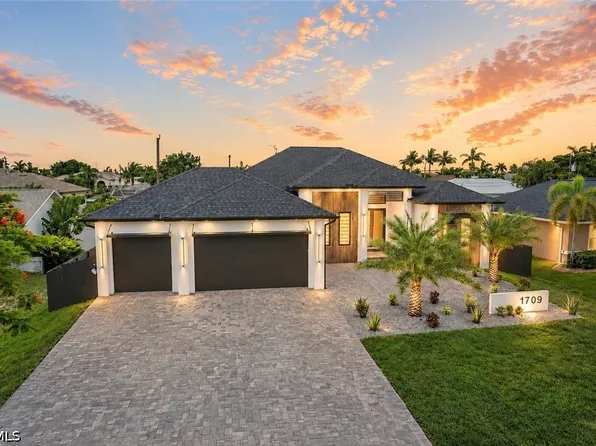 1709 SW 43rd Lane Cpe, Coral, FL 33914