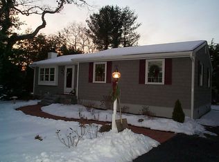 51 Quaker Run Rd, Mashpee, MA 02649