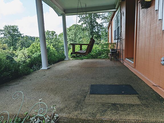 3rd image of 157 Tioga Dr