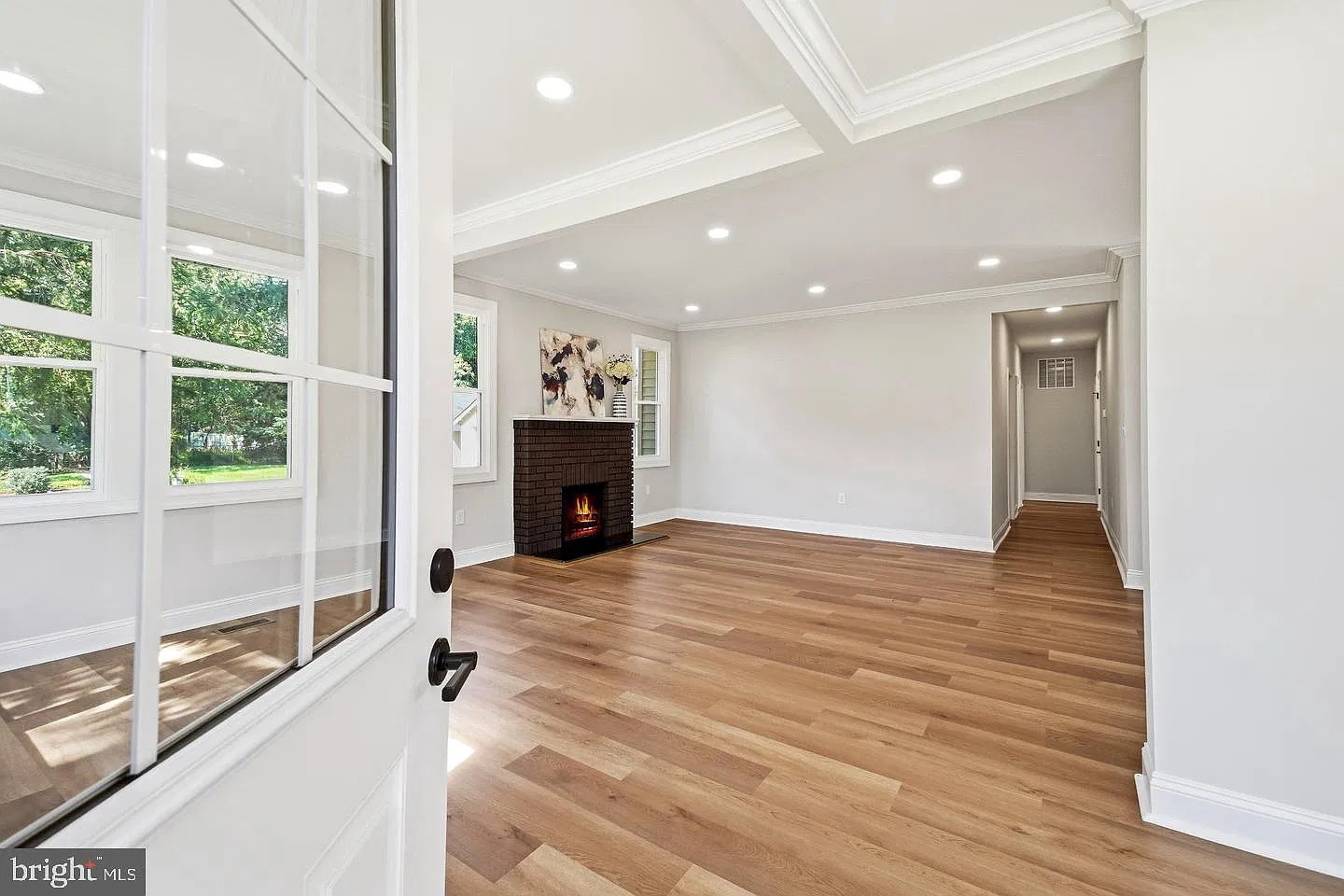 5 bed, 3.0 bath, 1990 sqft, $3,950 — Photo 4