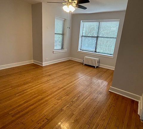5th image of 3152 W Wilson Ave APT 1S