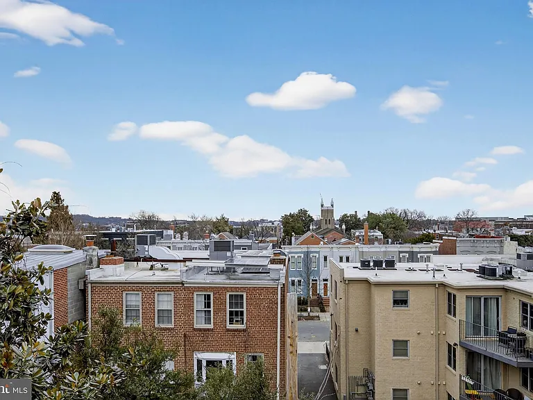 629 S Carolina Ave SE — Photo 46