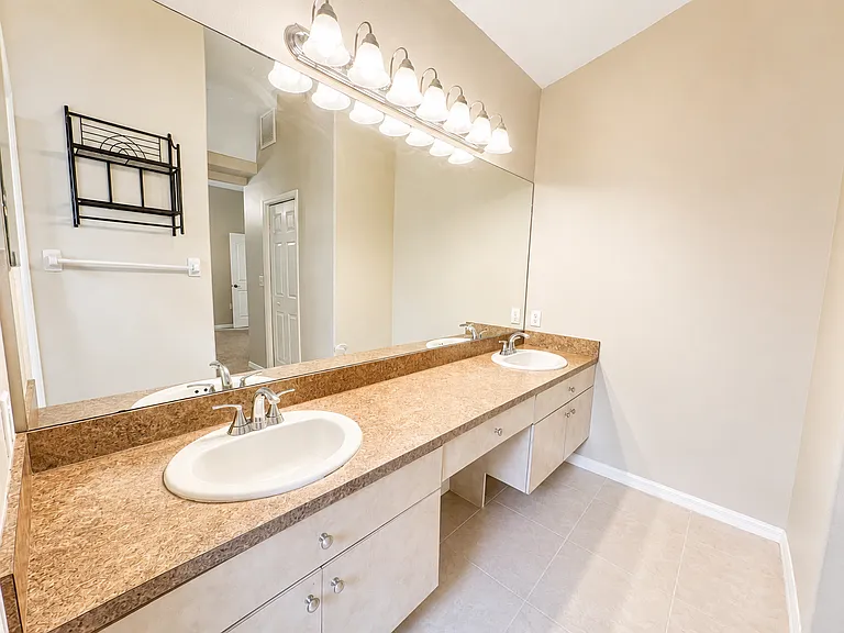 14244 Mulkerin Dr — Photo 20