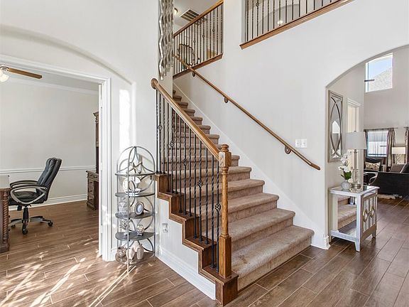 5th image of 2109 Stonewood Heights Ct