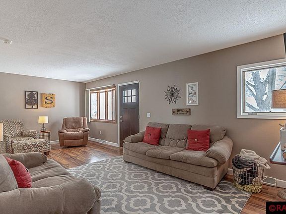 4th image of 417 Linda Dr