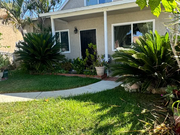 13122 Woodridge Ave, La Mirada, CA 90638
