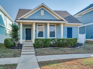 10224 Waterbury Dr, Aubrey, TX 76227