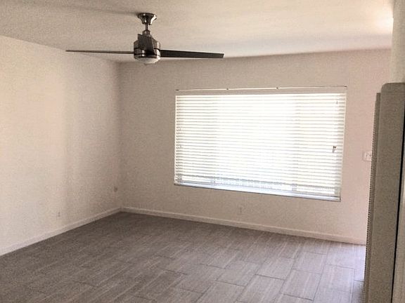 3rd image of 3065 Hawthorn St APT 3