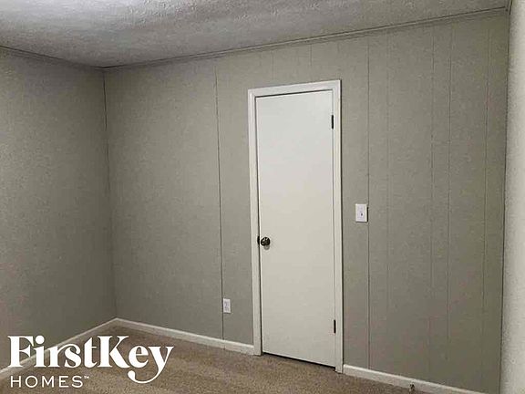5th image of 105 Lake Dr