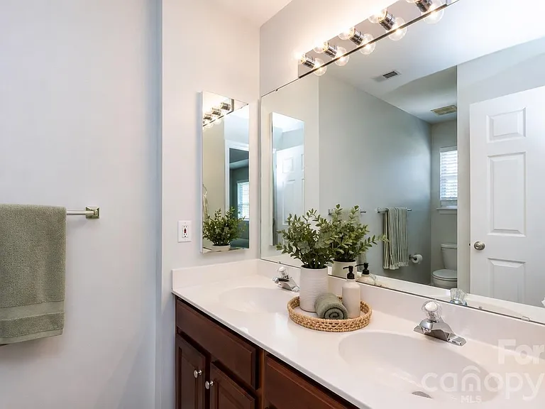 9535 Lina Ardrey Ln — Photo 18
