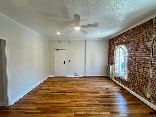 Floor plan 201
