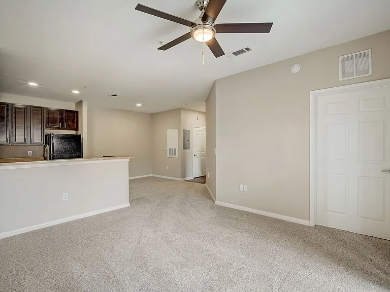 Las Brisas Apartments in Round Rock, Texas
