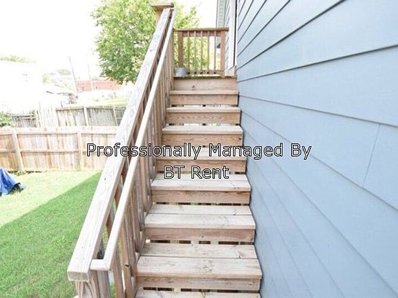 2nd image of 2413 Carrington St Unit C