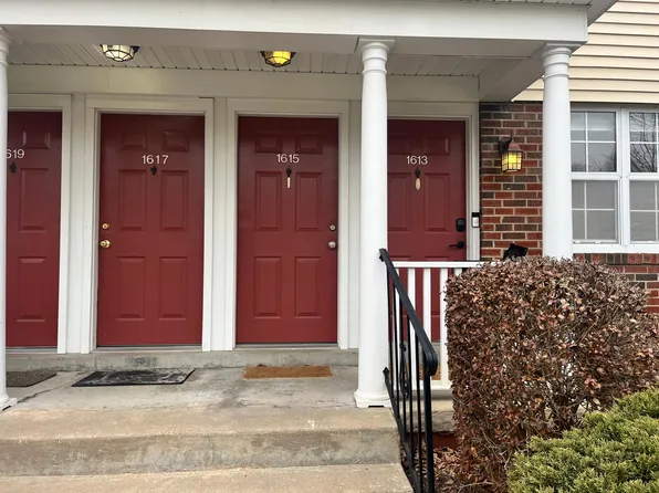 1613 Oriole Ln, Saint Louis, MO 63144