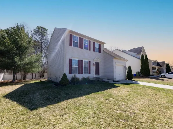 8 Thornhill Dr, Egg Harbor Township, NJ 08234