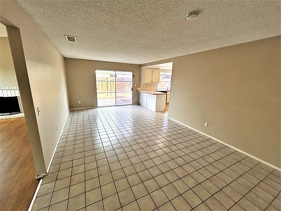 3rd image of 12388 Via De Palmas Ave Unit 1