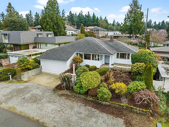4th image of 11922 30th Ave SW