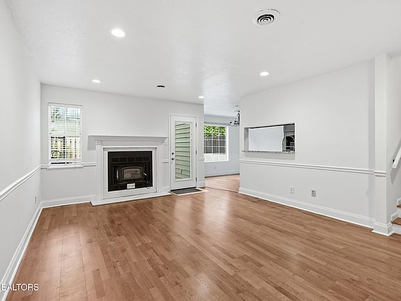 2nd image of 1307 Covington Dr #1