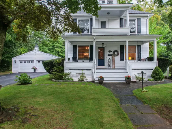94 Oakland Road, Southington, CT 06489