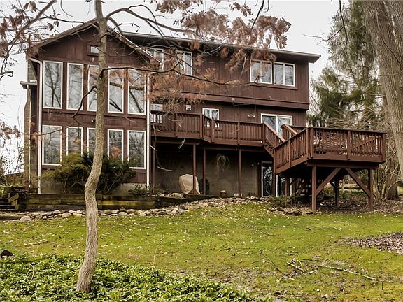 2nd image of 7544 Skyview Dr