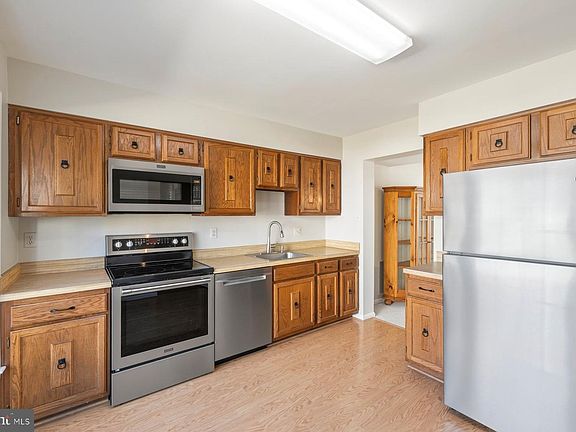 4th image of 5539 Ridgeton Hill Ct