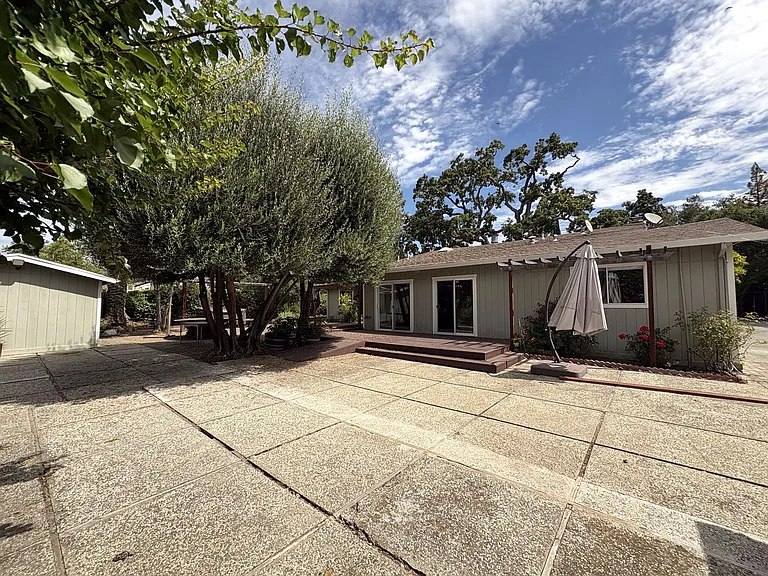 2350 Alameda De Las Pulgas — Photo 48