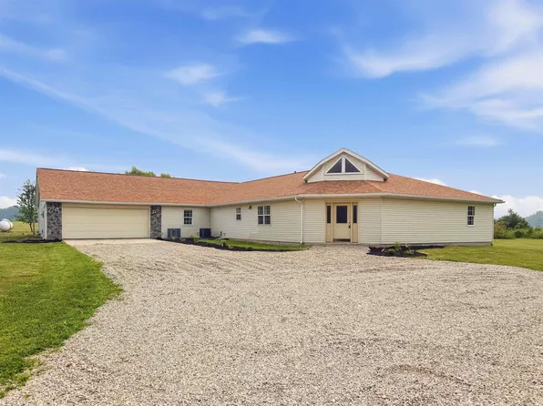 5664 S 500 West St #57, Columbia City, IN 46725