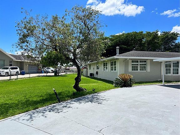 2nd image of 4290 SW 141st Avenue