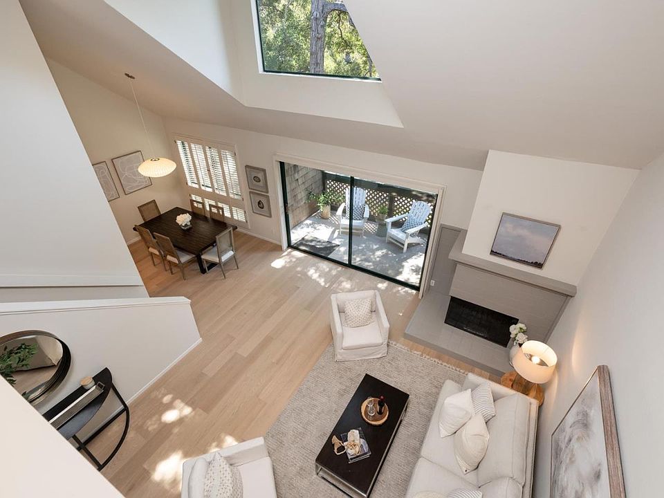 1st image of 30 Cove Ln