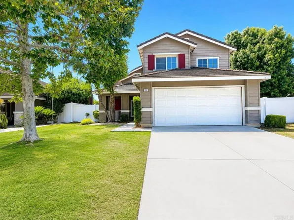 857 Rock Ridge Ct, Corona, CA 92878
