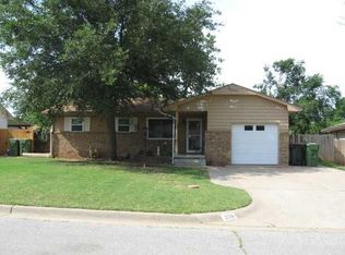 206 Dianna Dr, Yukon, OK 73099