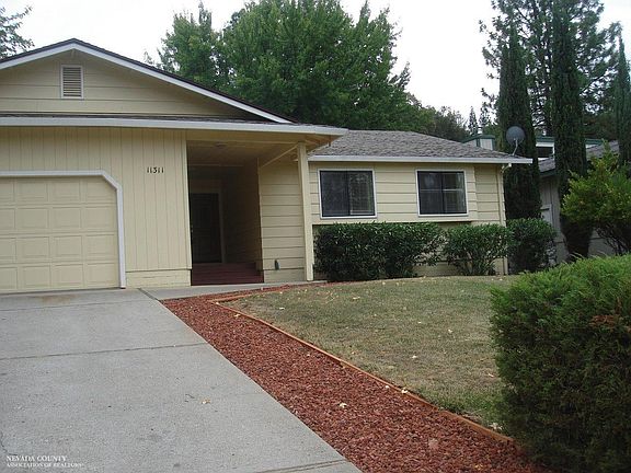 3rd image of 11311 Torrey Pines Dr