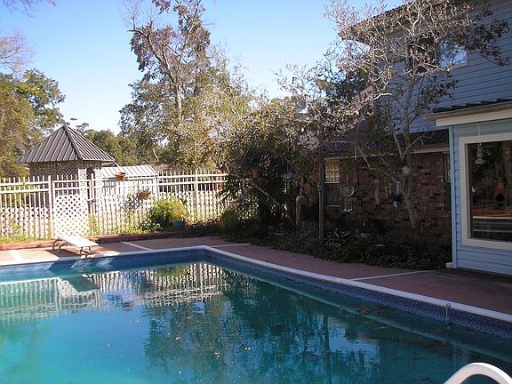 3rd image of 2416 N Constance Ln