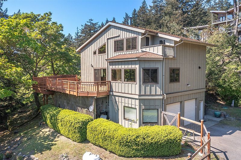 2nd image of 263 Cascade Way