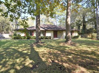 3311 Maple Dr, Dickinson, TX 77539