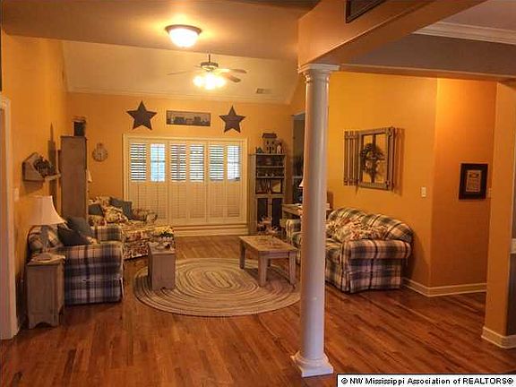 4th image of 11187 Andrews Park Dr